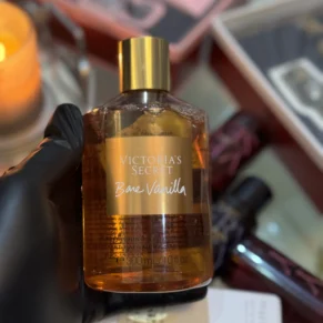 Bare vanilla body wash