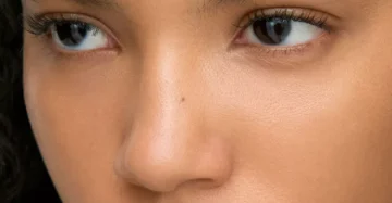 ZARA TINTED MOISTURISER WITH SPF 50 3