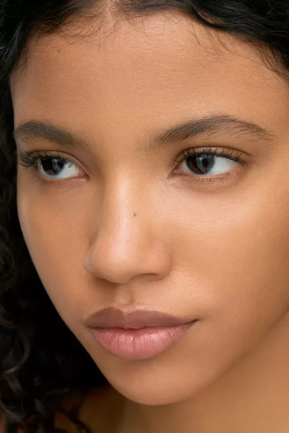 ZARA TINTED MOISTURISER WITH SPF 50 - Image 3
