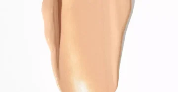 ZARA TINTED MOISTURISER WITH SPF 50 2