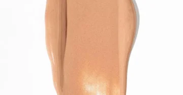 ZARA TINTED MOISTURISER WITH SPF 50 2