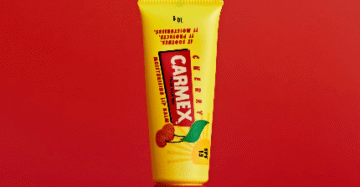 CARMEX CHERRY LIP BALM TUBE (10G) 3